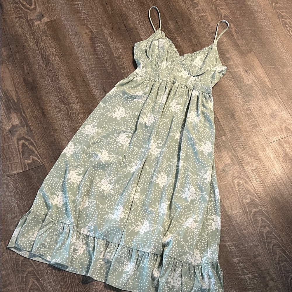 Green Floral Midi Dress with Ruffle Hem